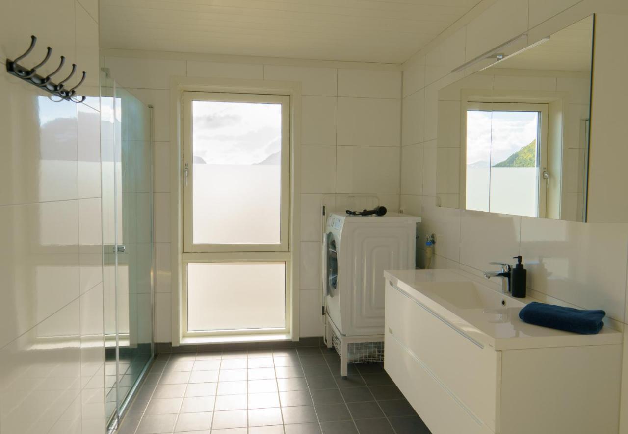 Lilleeideholmen Sjohusutleie Apartamento Haug Exterior foto
